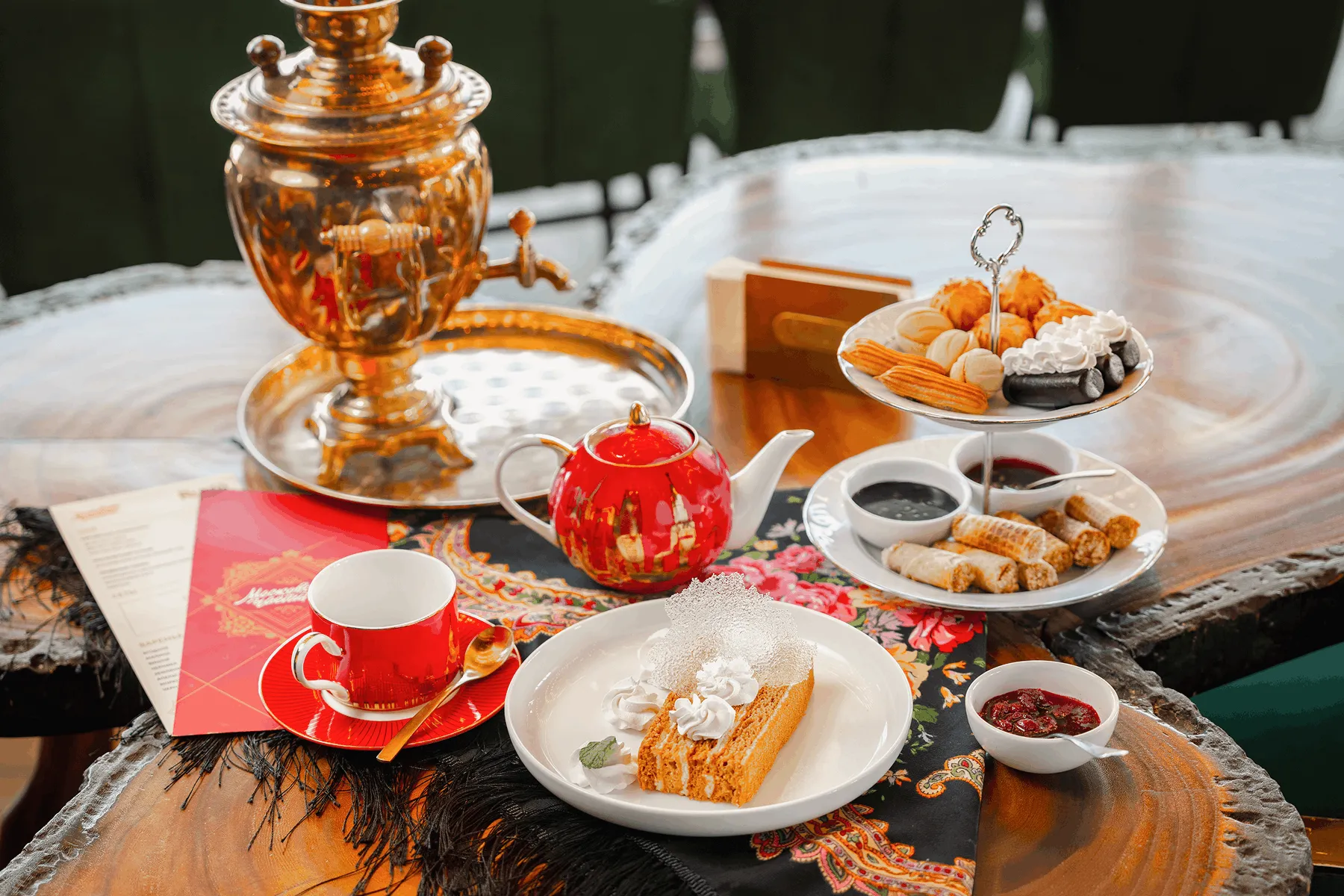 Руски